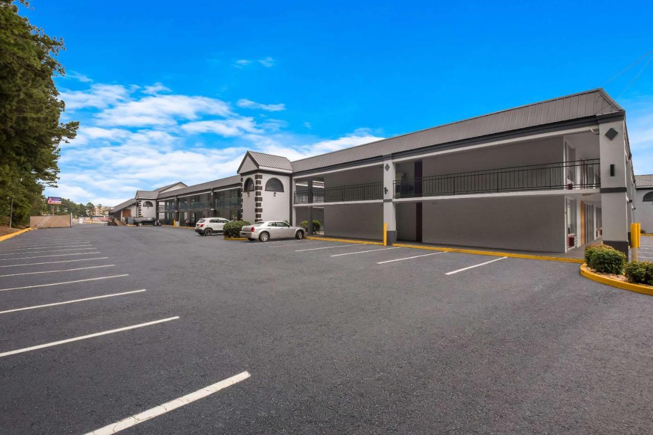 Suburban Studios Cleveland Tn I-75 Exterior photo